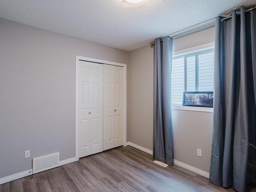 1503 76 Street, Edmonton, AB - Indoor