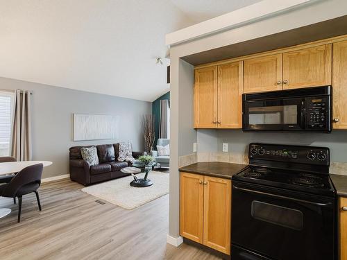 1503 76 Street, Edmonton, AB - Indoor Photo Showing Kitchen