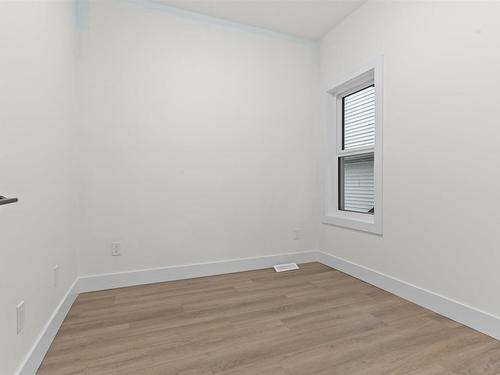 4727 168 Ave, Edmonton, AB - Indoor Photo Showing Other Room