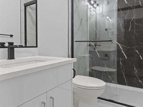 4727 168 Ave, Edmonton, AB - Indoor Photo Showing Bathroom