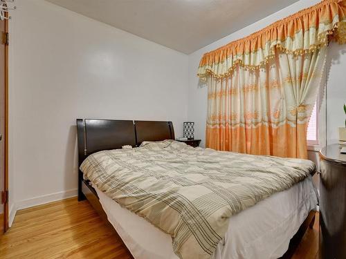 11324 124 Street, Edmonton, AB - Indoor Photo Showing Bedroom