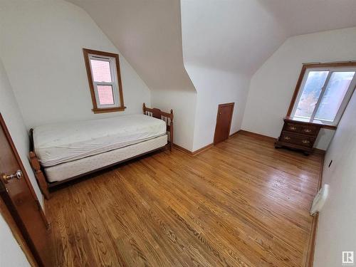 11324 124 Street, Edmonton, AB - Indoor Photo Showing Bedroom