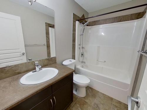 2046 69A Street, Edmonton, AB - Indoor Photo Showing Bathroom