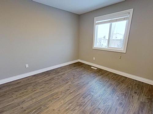 2046 69A Street, Edmonton, AB - Indoor Photo Showing Other Room