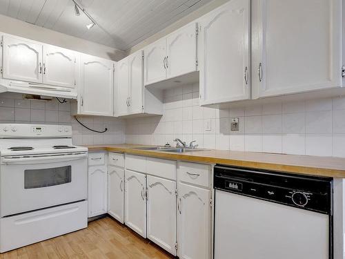 406 Clareview Road, Edmonton, AB - Indoor Photo Showing Kitchen With Double Sink