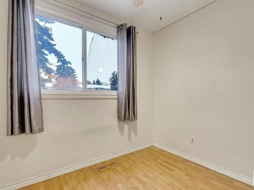 406 Clareview Road, Edmonton, AB - Indoor Photo Showing Other Room