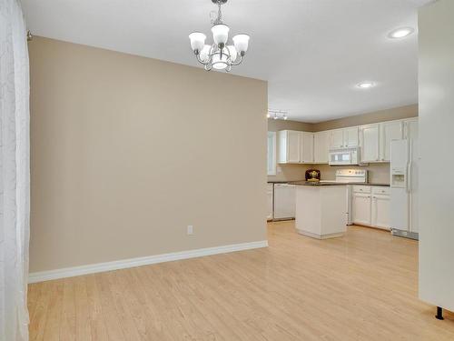 3103 104 Street, Edmonton, AB - Indoor Photo Showing Kitchen