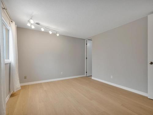 3103 104 Street, Edmonton, AB - Indoor Photo Showing Other Room