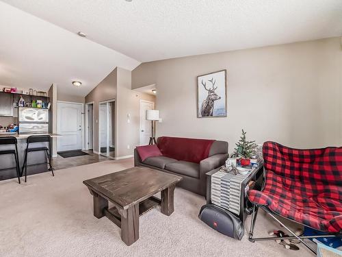 5418 7335 South Terwillegar Drive, Edmonton, AB - Indoor Photo Showing Living Room