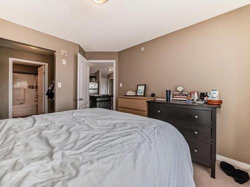 5418 7335 South Terwillegar Drive, Edmonton, AB - Indoor Photo Showing Bedroom