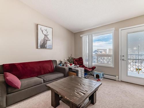 5418 7335 South Terwillegar Drive, Edmonton, AB - Indoor Photo Showing Living Room