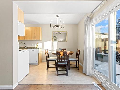 G 16405 89 Avenue, Edmonton, AB - Indoor Photo Showing Dining Room