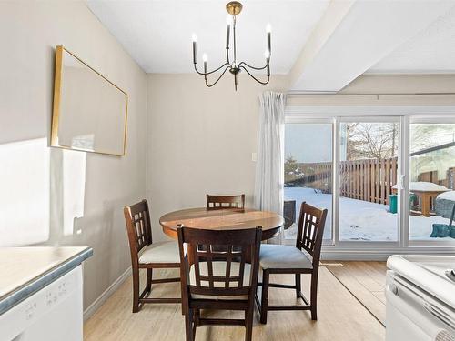 G 16405 89 Avenue, Edmonton, AB - Indoor Photo Showing Dining Room