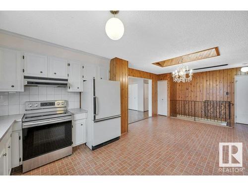 5217 44 Avenue, Smoky Lake Town, AB - Indoor Photo Showing Kitchen