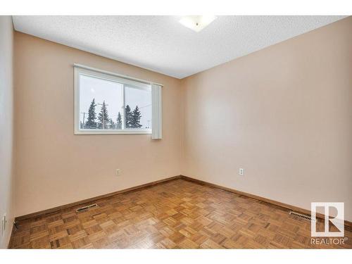 5217 44 Avenue, Smoky Lake Town, AB - Indoor Photo Showing Other Room