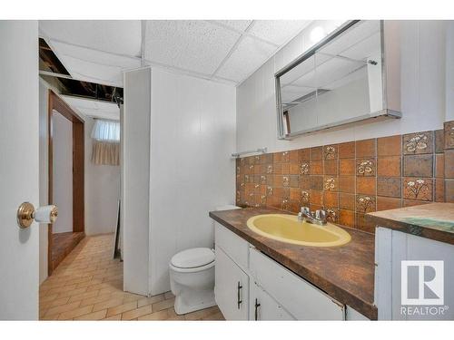 5217 44 Avenue, Smoky Lake Town, AB - Indoor Photo Showing Bathroom