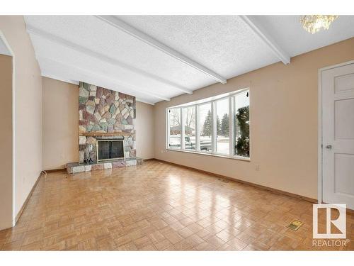 5217 44 Avenue, Smoky Lake Town, AB - Indoor With Fireplace