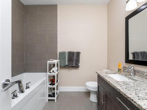 6079 Maynard Way, Edmonton, AB - Indoor Photo Showing Bathroom