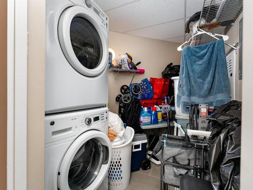 #347 6079 Maynard Way, Edmonton, AB - Indoor Photo Showing Laundry Room