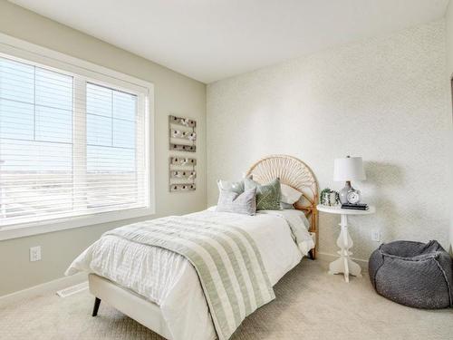 2235 194 Street, Edmonton, AB - Indoor Photo Showing Bedroom