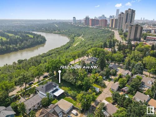 7852 Jasper Avenue, Edmonton, AB 