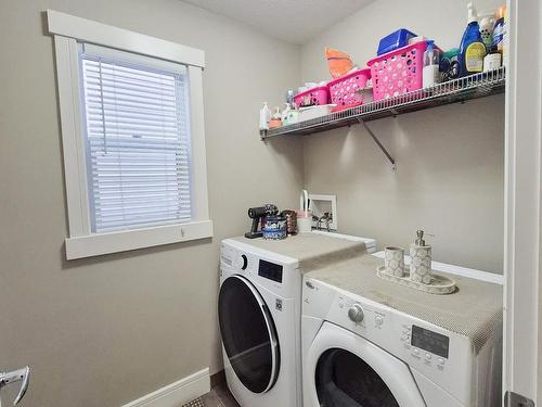 1873 32A Street, Edmonton, AB - Indoor Photo Showing Laundry Room