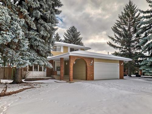 3221 112C Street, Edmonton, AB - Outdoor