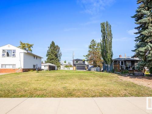 8710 Strathearn Drive, Edmonton, AB 