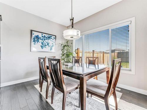 2804 16 Avenue, Edmonton, AB - Indoor Photo Showing Dining Room