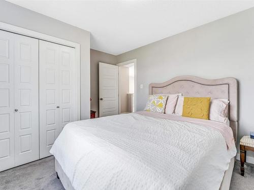 2804 16 Avenue, Edmonton, AB - Indoor Photo Showing Bedroom