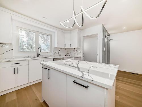 Edmonton, AB - Indoor Photo Showing Kitchen