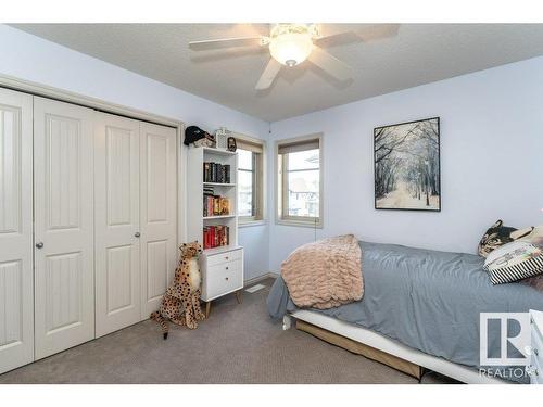 1062 Armitage Crescent, Edmonton, AB - Indoor Photo Showing Bedroom