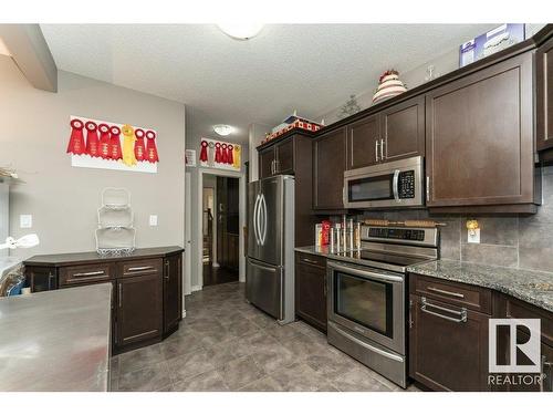 1062 Armitage Crescent, Edmonton, AB - Indoor Photo Showing Kitchen With Stainless Steel Kitchen