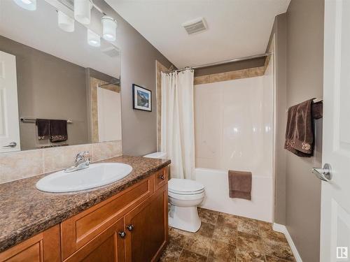 225 612 111 Street, Edmonton, AB - Indoor Photo Showing Bathroom