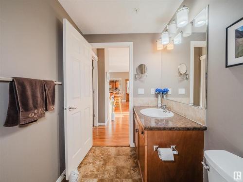 225 612 111 Street, Edmonton, AB - Indoor Photo Showing Bathroom