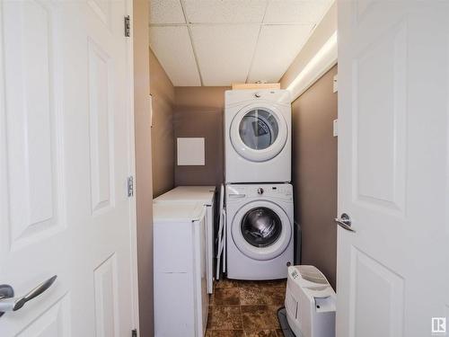 225 612 111 Street, Edmonton, AB - Indoor Photo Showing Laundry Room