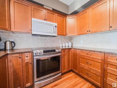 225 612 111 Street, Edmonton, AB - Indoor Photo Showing Kitchen