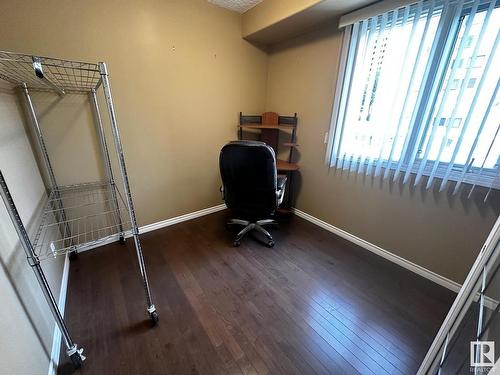 506 9707 106 Street, Edmonton, AB - Indoor