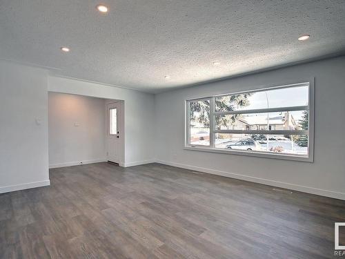 9104 69 Street, Edmonton, AB - Indoor Photo Showing Other Room