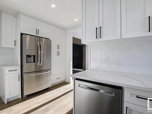 9104 69 Street, Edmonton, AB - Indoor Photo Showing Kitchen