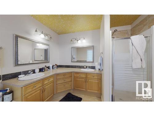 16627 70 Street, Edmonton, AB - Indoor Photo Showing Bathroom