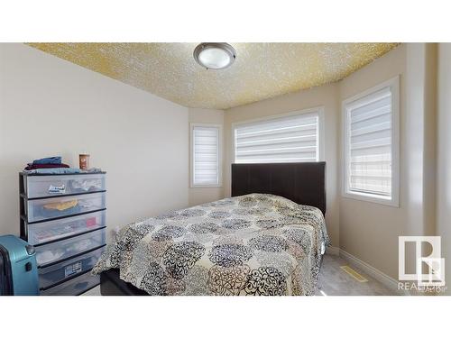 16627 70 Street, Edmonton, AB - Indoor Photo Showing Bedroom