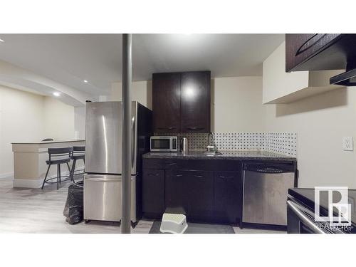 16627 70 Street, Edmonton, AB - Indoor Photo Showing Kitchen