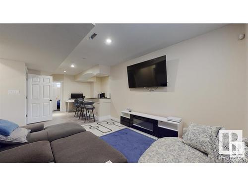 16627 70 Street, Edmonton, AB - Indoor Photo Showing Living Room