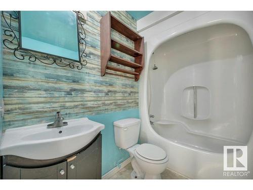 4111 44 Street, Leduc, AB - Indoor Photo Showing Bathroom