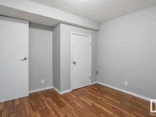 11940 152B Avenue, Edmonton, AB - Indoor Photo Showing Other Room