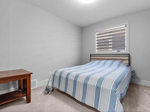 3874 Robins Crescent, Edmonton, AB - Indoor Photo Showing Bedroom