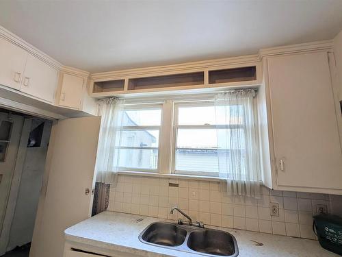 9308 122 Avenue, Edmonton, AB - Indoor Photo Showing Kitchen With Double Sink