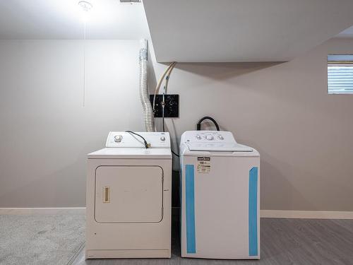 20232 57 Avenue, Edmonton, AB - Indoor Photo Showing Laundry Room