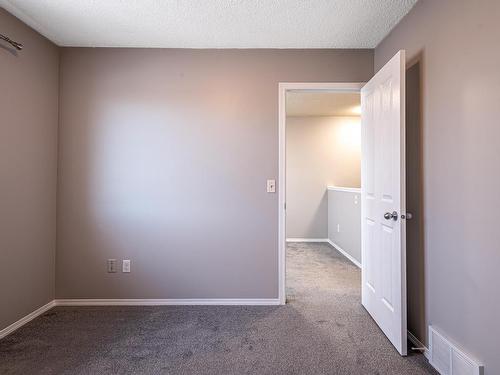 20232 57 Avenue, Edmonton, AB - Indoor Photo Showing Other Room